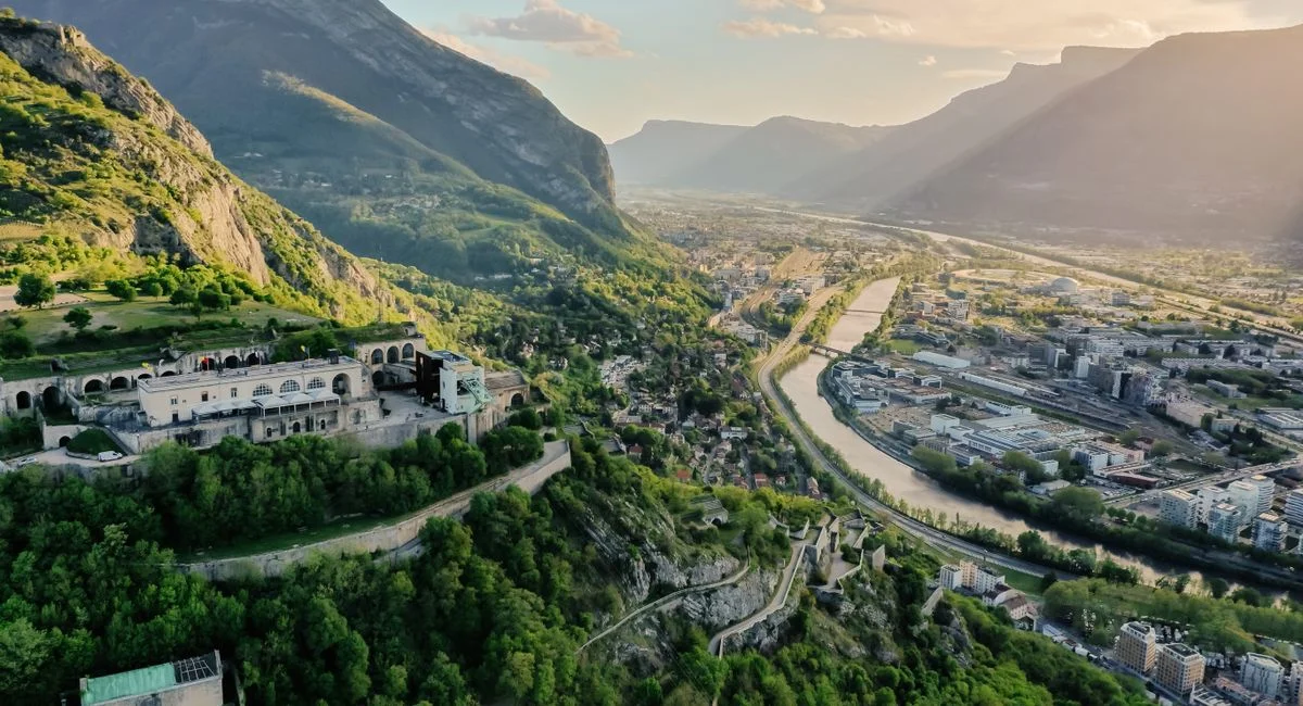 Illustration, investissement pinel : la liste des villes à éviter !