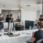 Organiser un séminaire à hyères : tout il faut savoir pour réussir en côte d'Azur Vue sur parc boisé avec salle séminaire à Hyères, ambiance professionnelle